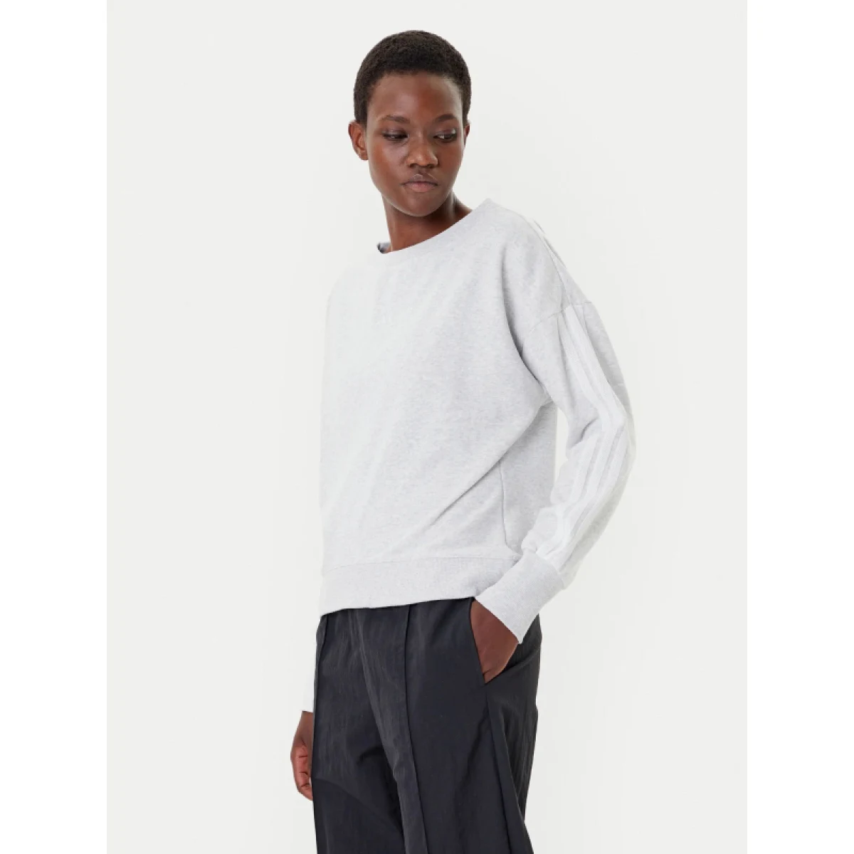 Dámská mikina ADIDAS W CO FT SWT LGREYH WHITE · záber 2