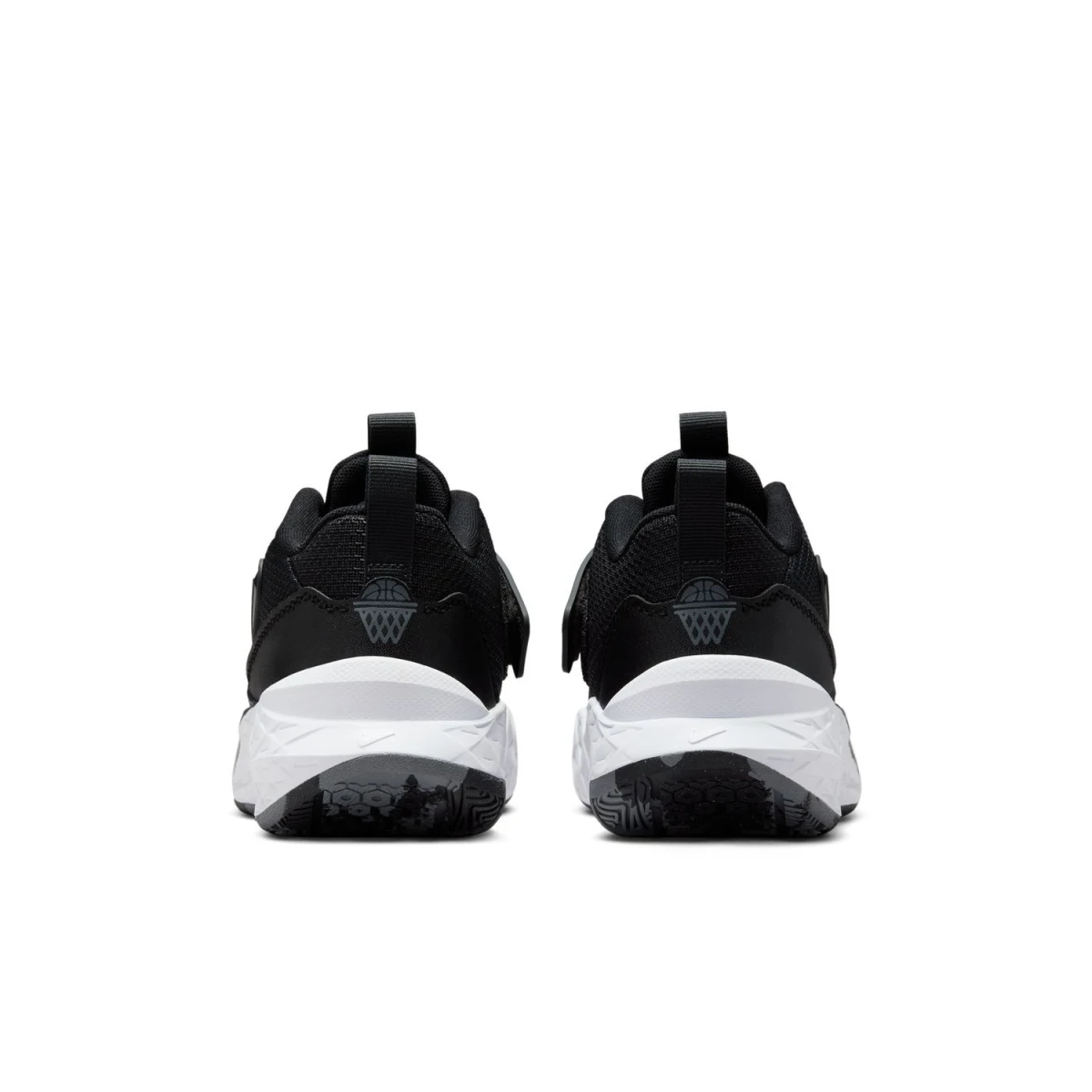 Nike Team Hustle D 12 Basketball Kids Velikost: 37,5 EUR · záber 5