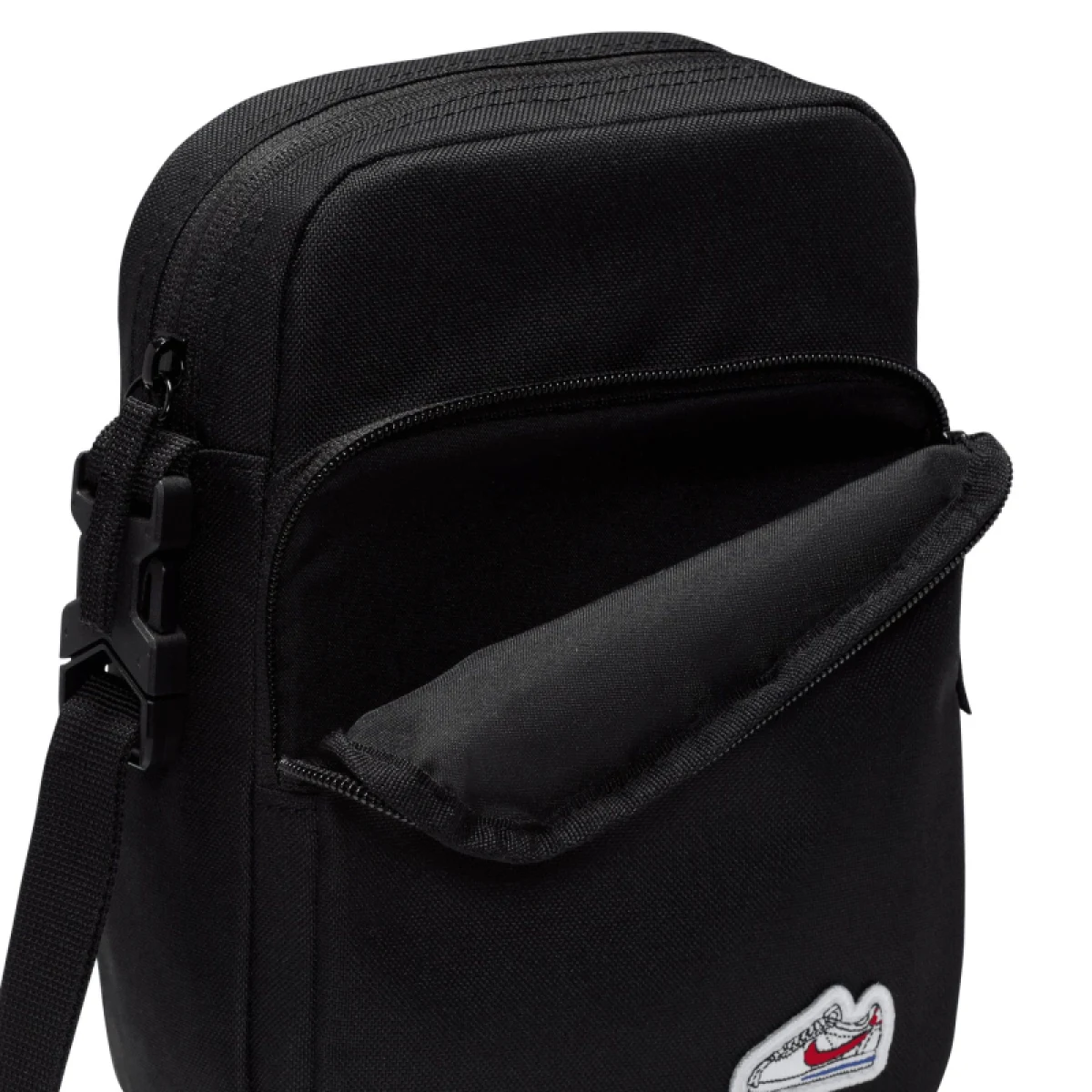 Malá taška přes rameno NIKE NK HRTGE CRSSBY - CORTEZ PTCH · záber 3