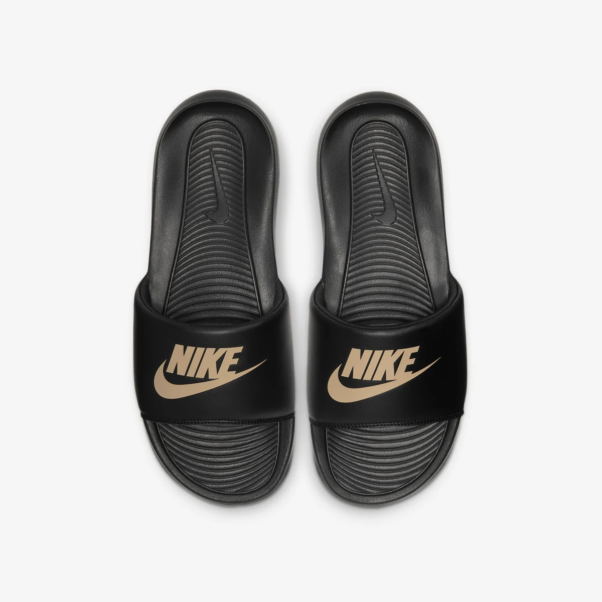 Nike Victori One Slides M Velikost: 38,5 EUR · záber 3