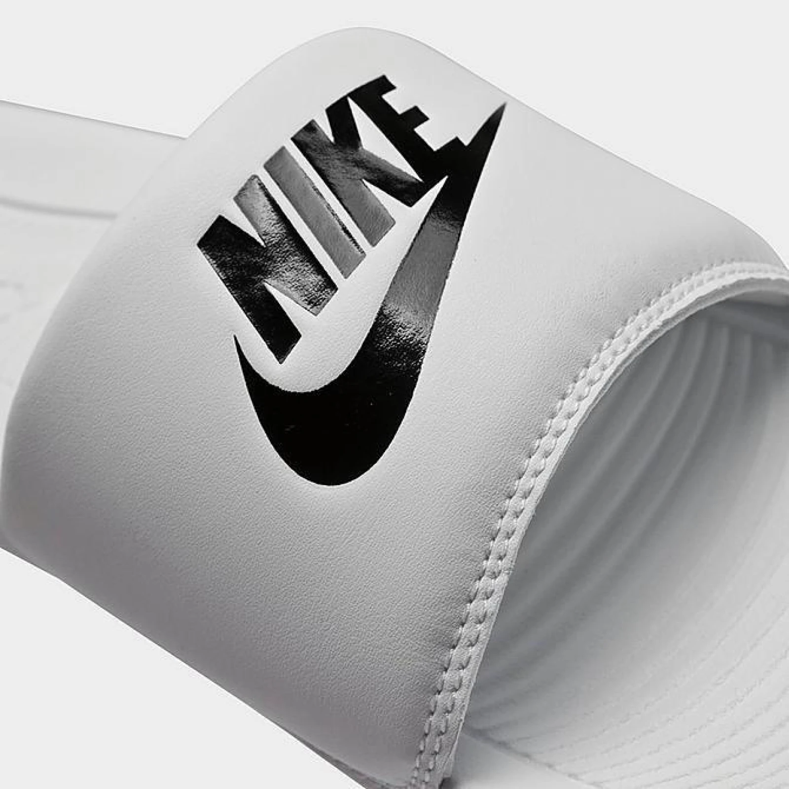 Nike Victori One Slide W - Velikost: 35,5 | Barva: čierna · záber 6