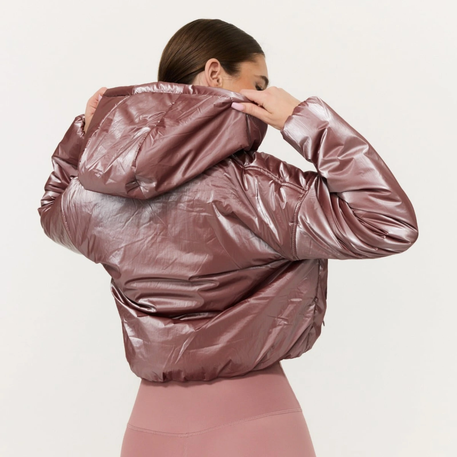 GymBeam Women‘s Prime Jacket Haze - Velikost: XL | Barva: ružová | Pohlavie: Dámské | Hmotnost: 0,6 kg | Balení: 12 · záber 4