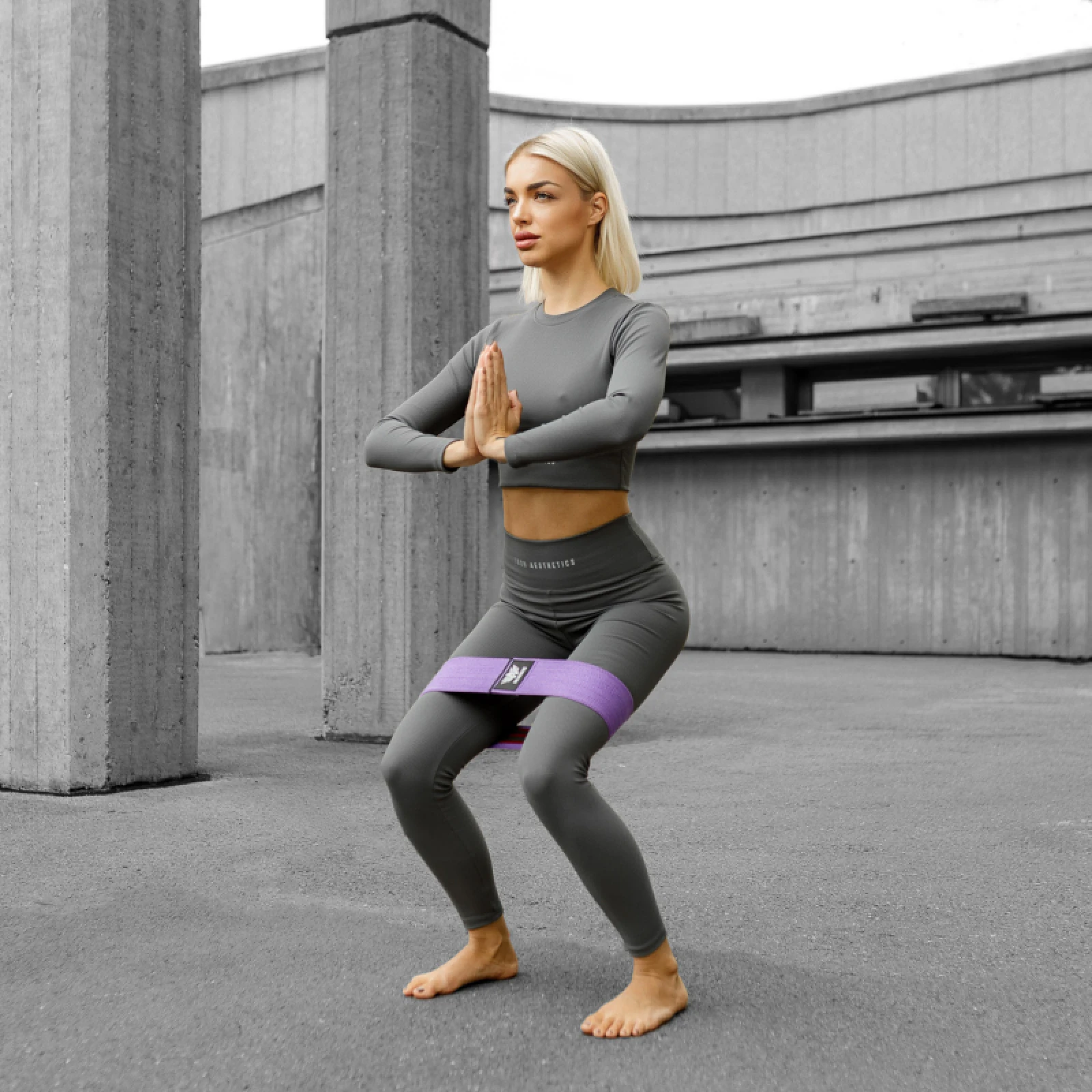 Dámský Crop Top Iron Aesthetics Rib, šedý · záber 3