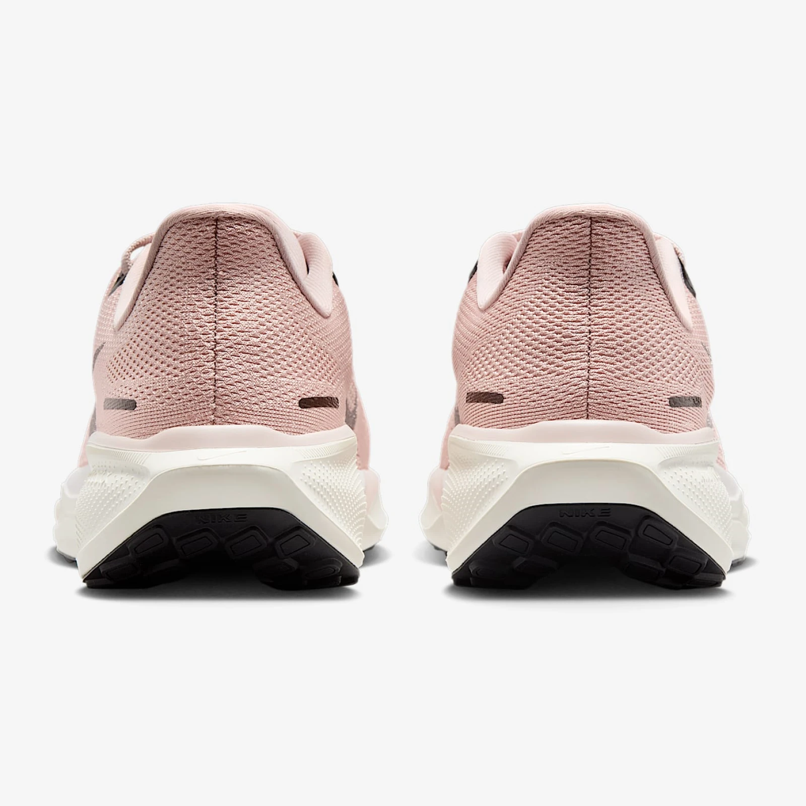 Nike Pegasus 41 Prm W Velikost: 40,5 EUR · záber 5