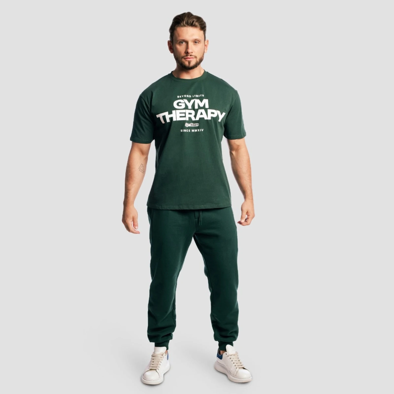 GymBeam Tričko Gym Therapy Forest - Velikost: S | Barva: zelená | Hmotnost: 0,275 kg | Balení: 65 · záber 5
