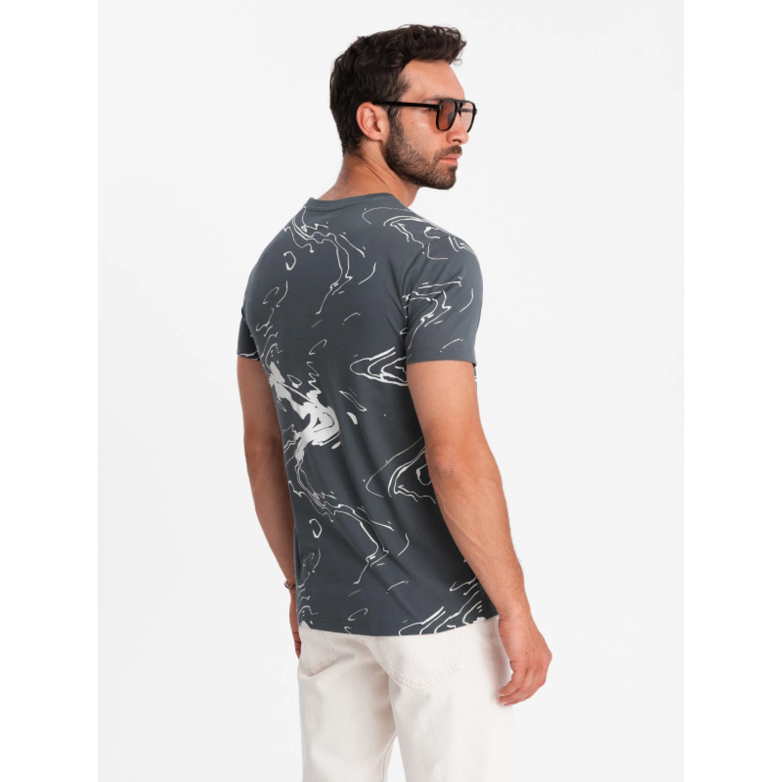 Pánské tričko s krátkým rukávem a v-výstřihem OMBRE T-shirt OM-TSFP-0184 V-3 dark grey · záber 3