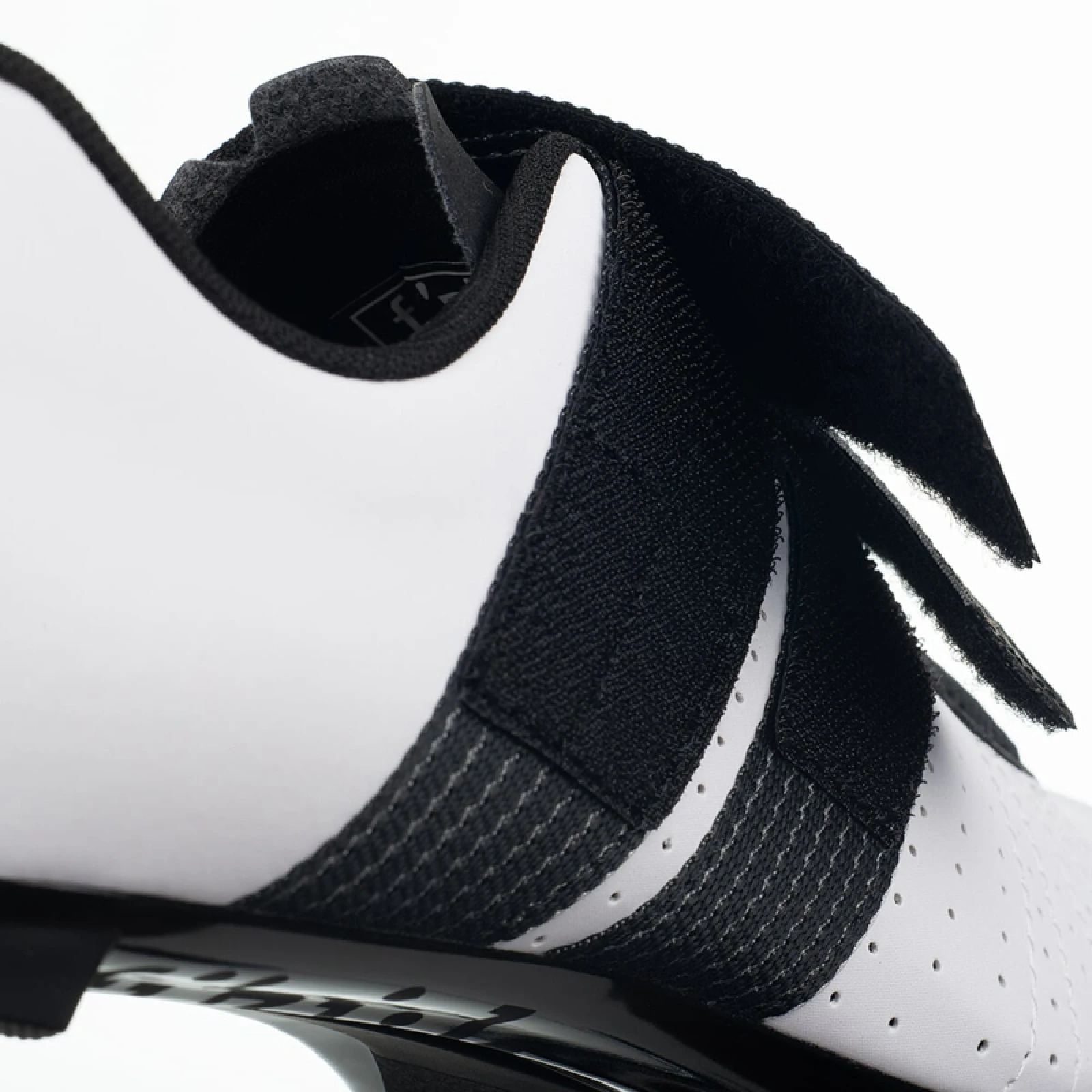 Cyklistické boty FIZIK silniční tretry Tempo Powerstrap R5 bílá · záber 11