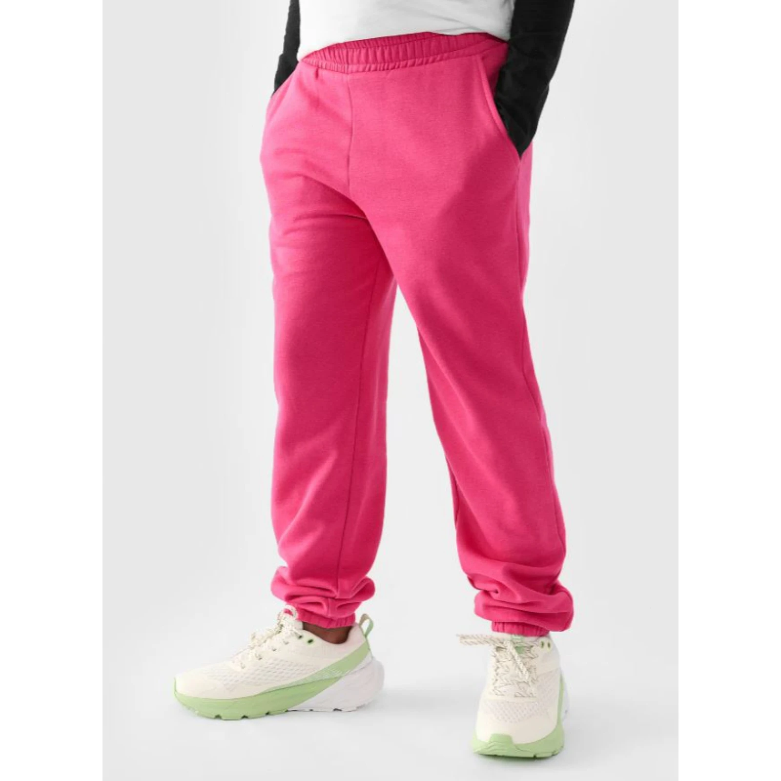 Dívčí tepláky 4F JUNIOR TROUSERS-JWAW24TTROF754-55S-HOT PINK · záber 4