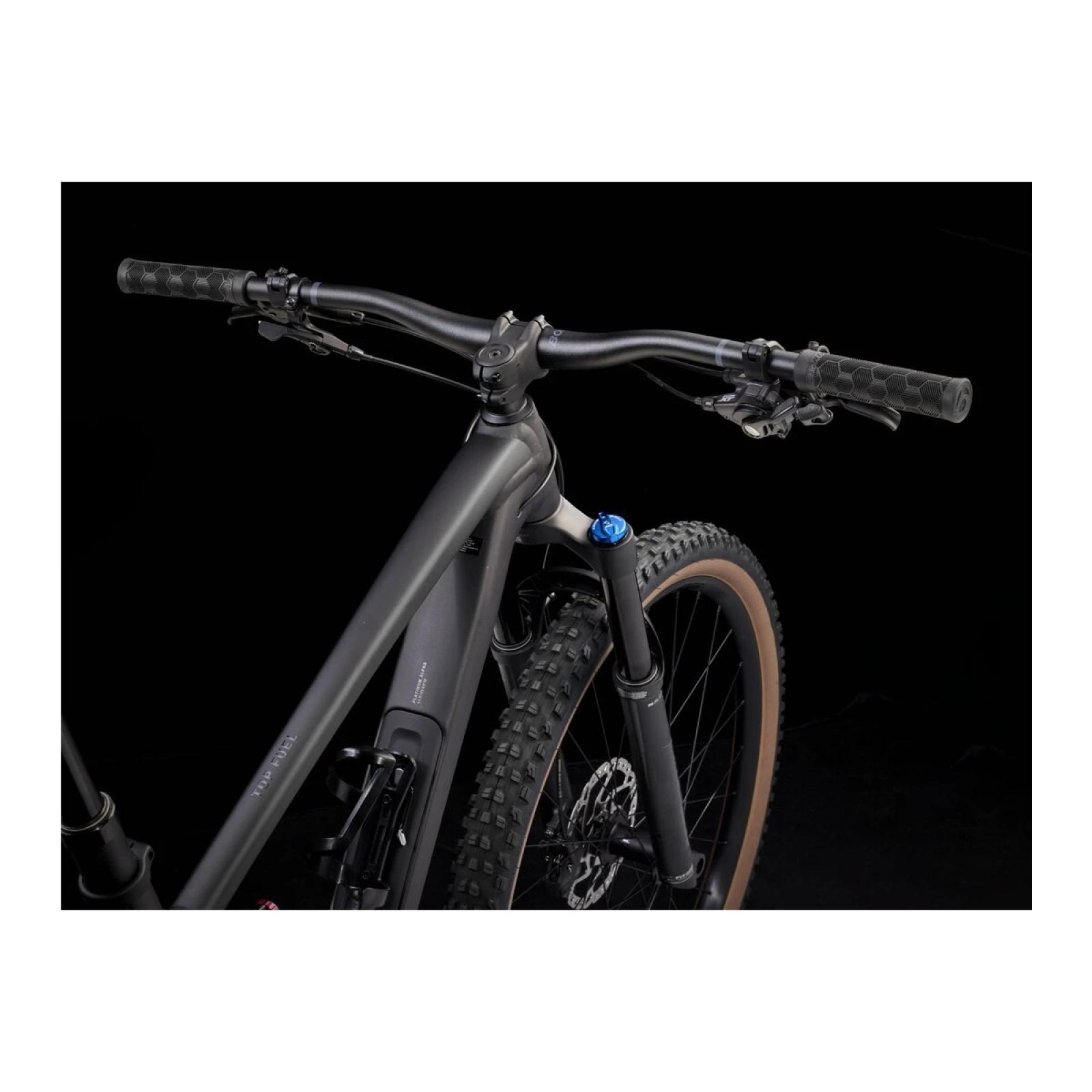 Trek Top Fuel 8 Gen 4 Matte Dark Web 2026 · záber 5