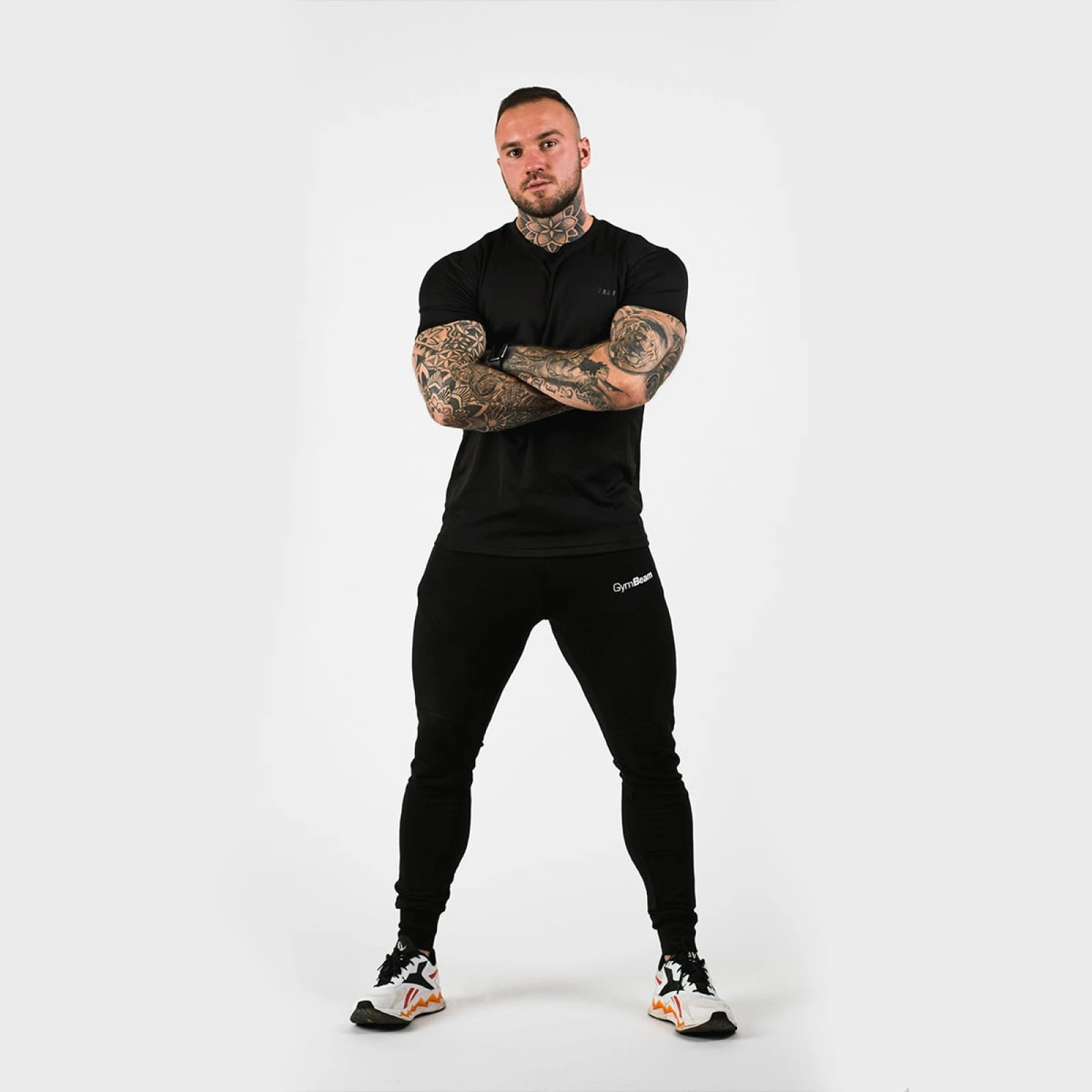 GymBeam Tričko TRN Black - Velikost: S | Barva: čierna | Hmotnost: 0,13 kg | Balení: 10 · záber 3