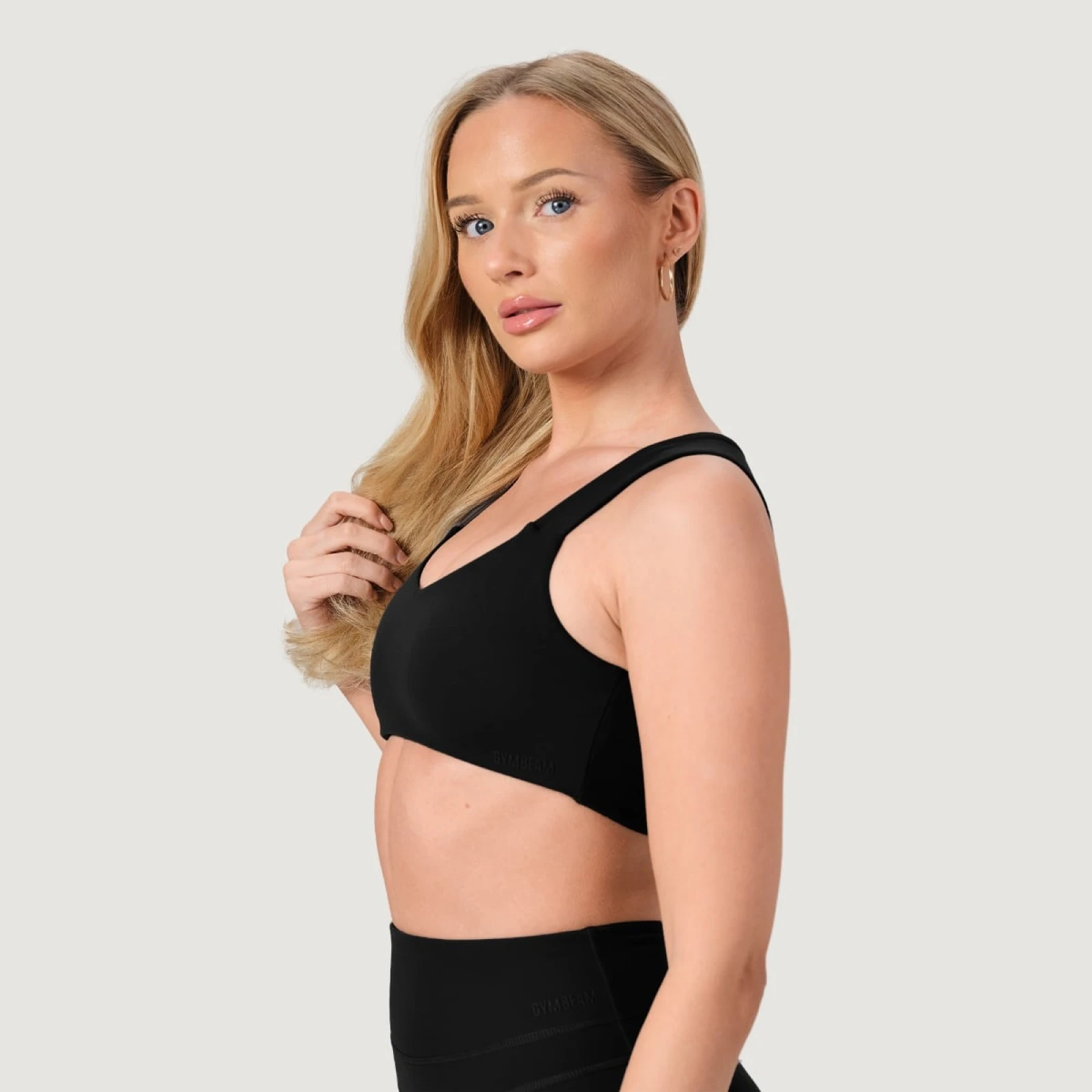 GymBeam Sportovní podprsenka NEO - Velikost: XS | Barva: čierna | Hmotnost: 0,09 kg | Balení: 120 · záber 2