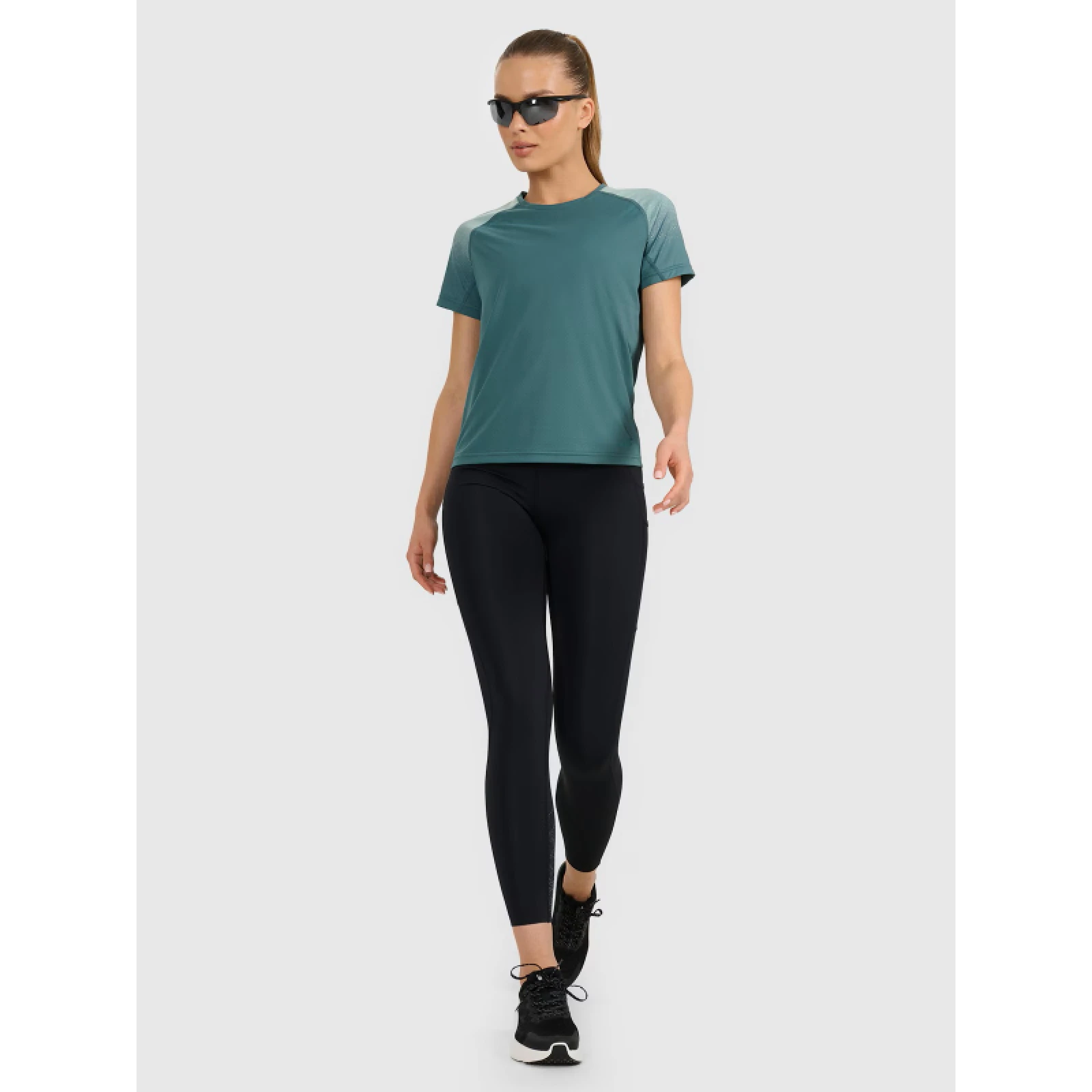 Dámské běžecké zateplené legíny 4F TIGHTS FNK F357-WAW25TFTIF357-20S-DEEP BLACK · záber 4