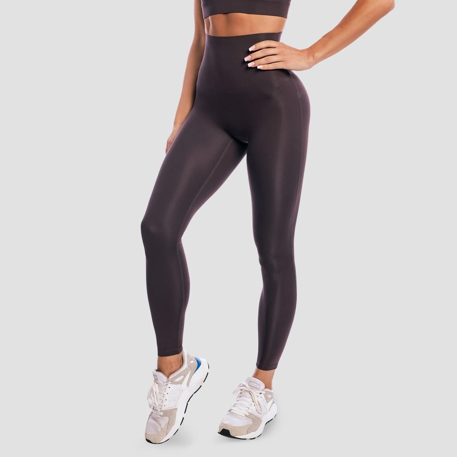 GymBeam Women‘s Aura Leggings Tee Brown - Velikost: M | Barva: hnedá | Pohlavie: Dámské | Hmotnost: 0,138 kg | Balení: 130 · záber 5