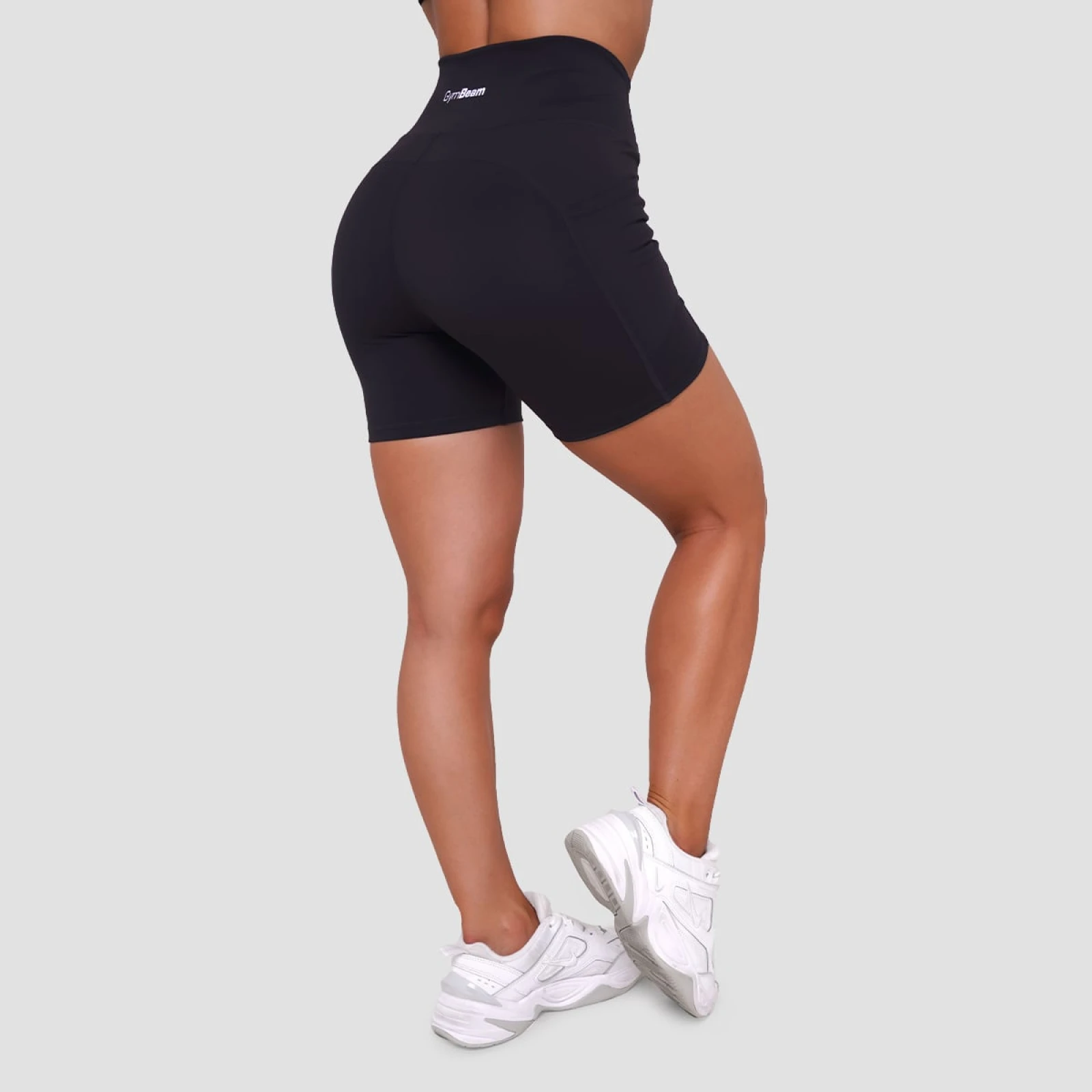 GymBeam Dámské šortky Ignite Black - Velikost: S | Barva: čierna | Pohlavie: Dámské | Hmotnost: 0,1 kg | Balení: 140 · záber 4