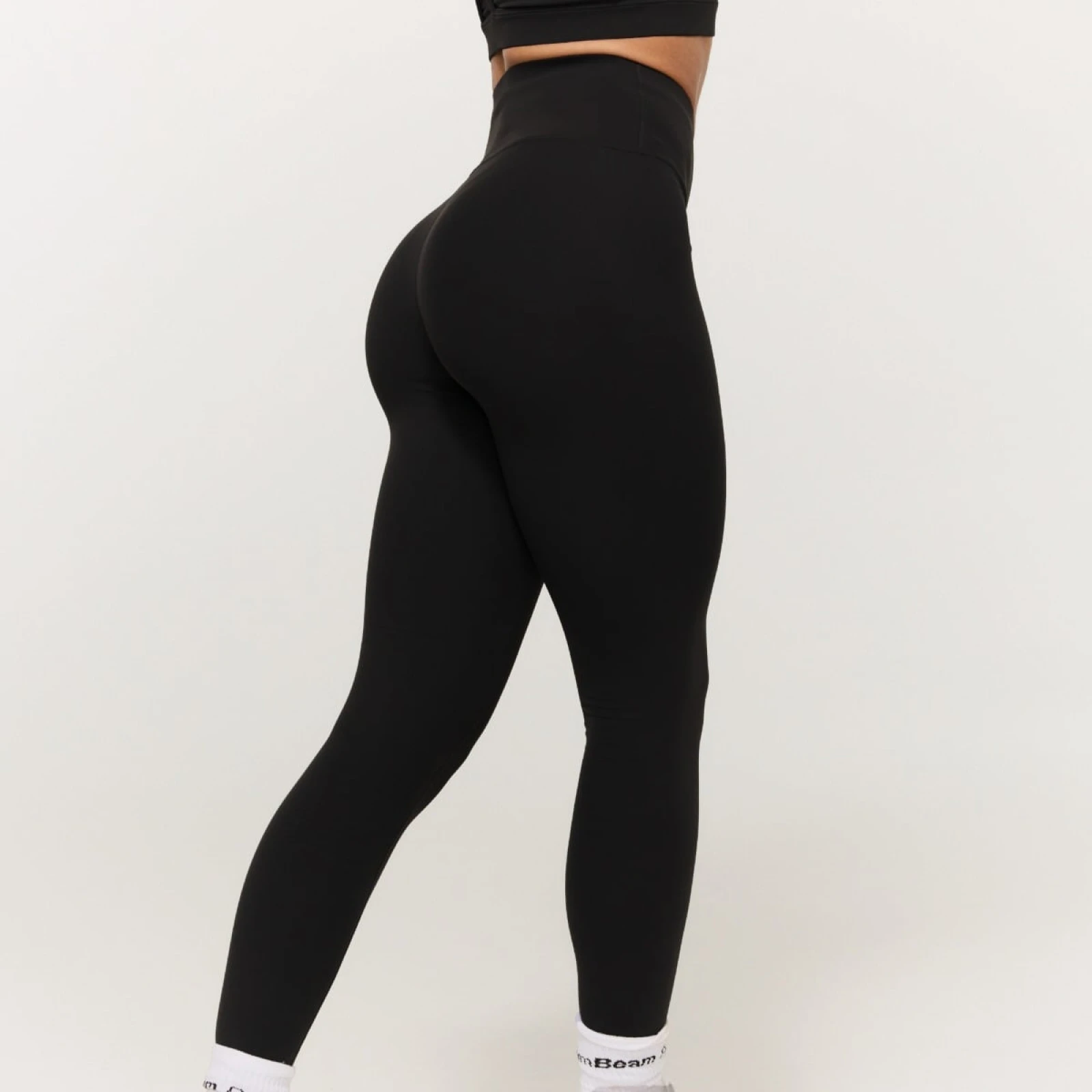 GymBeam Dámské legíny BEAT Black - Velikost: XS | Barva: čierna | Pohlavie: Dámské | Hmotnost: 0,11 kg | Balení: 35 · záber 4