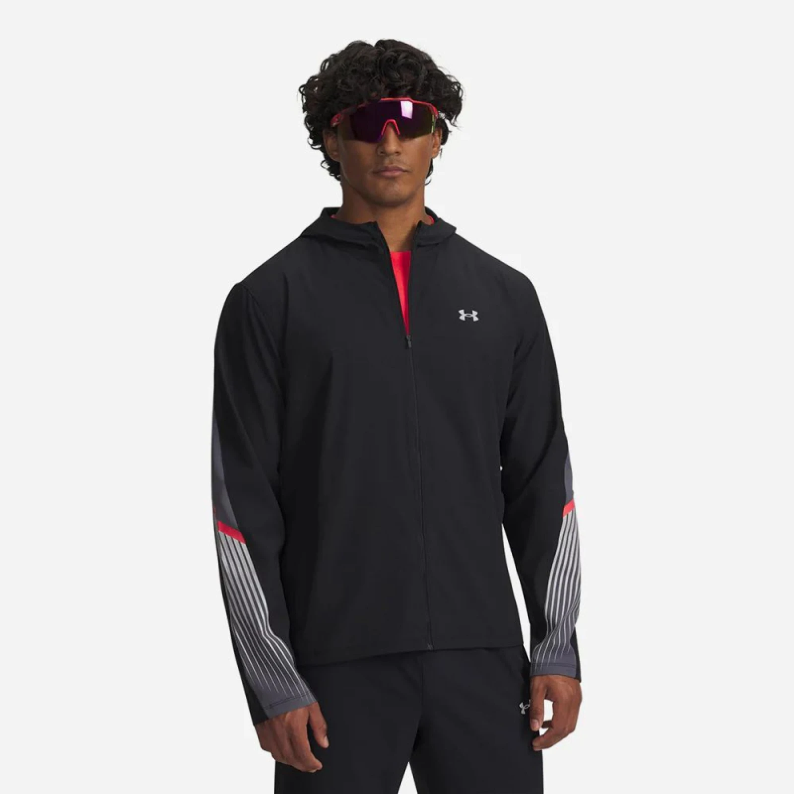 Pánská běžecká bunda UNDER ARMOUR UA Velociti Storm Hooded Jkt · záber 2