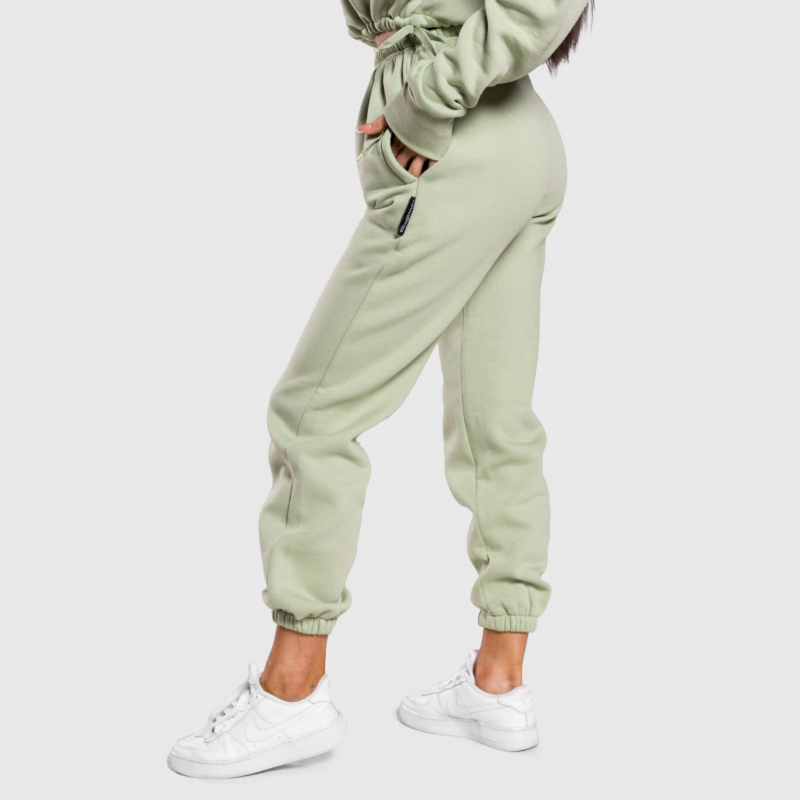 Dámské oversized tepláky Iron Aesthetics Simone, zelené · záber 3