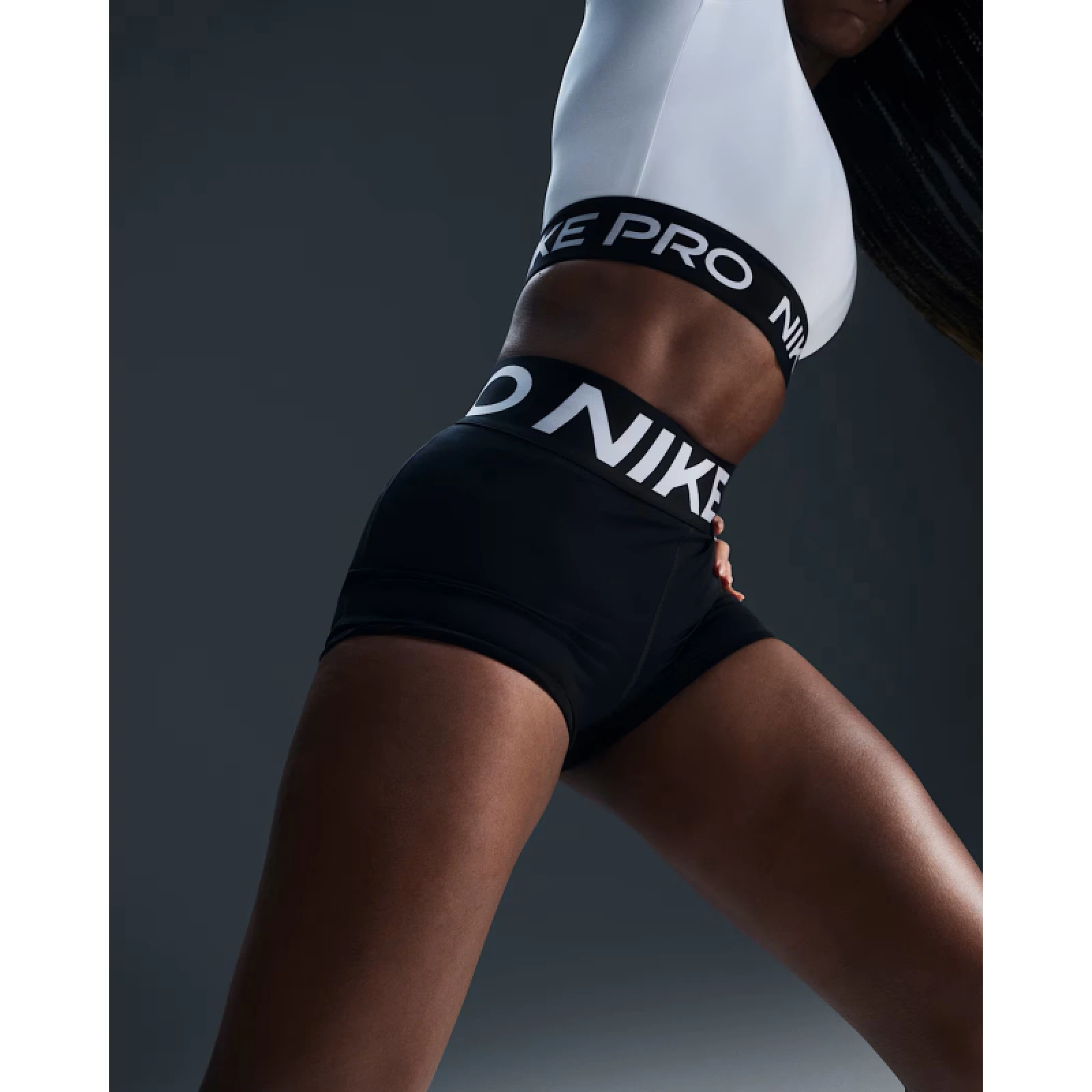 Dámské tréninkové kraťasy NIKE PRO W NP SCULPT DF HR 3IN SHORT-010-Black · záber 3