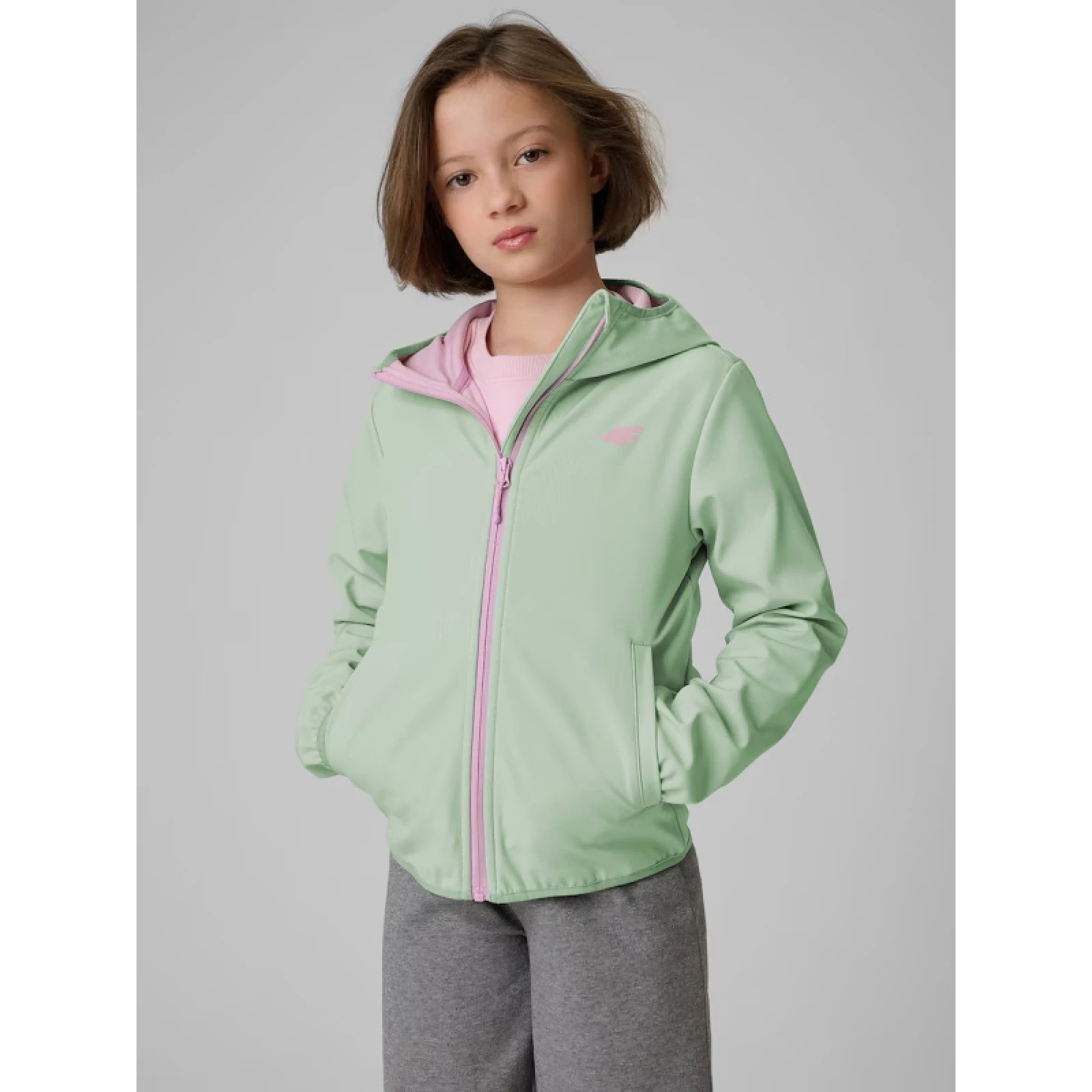 Dívčí turistická softshellová bunda s kapucí 4F JUNIOR SOFTSHELL JACKET F478-47S-MINT · záber 2