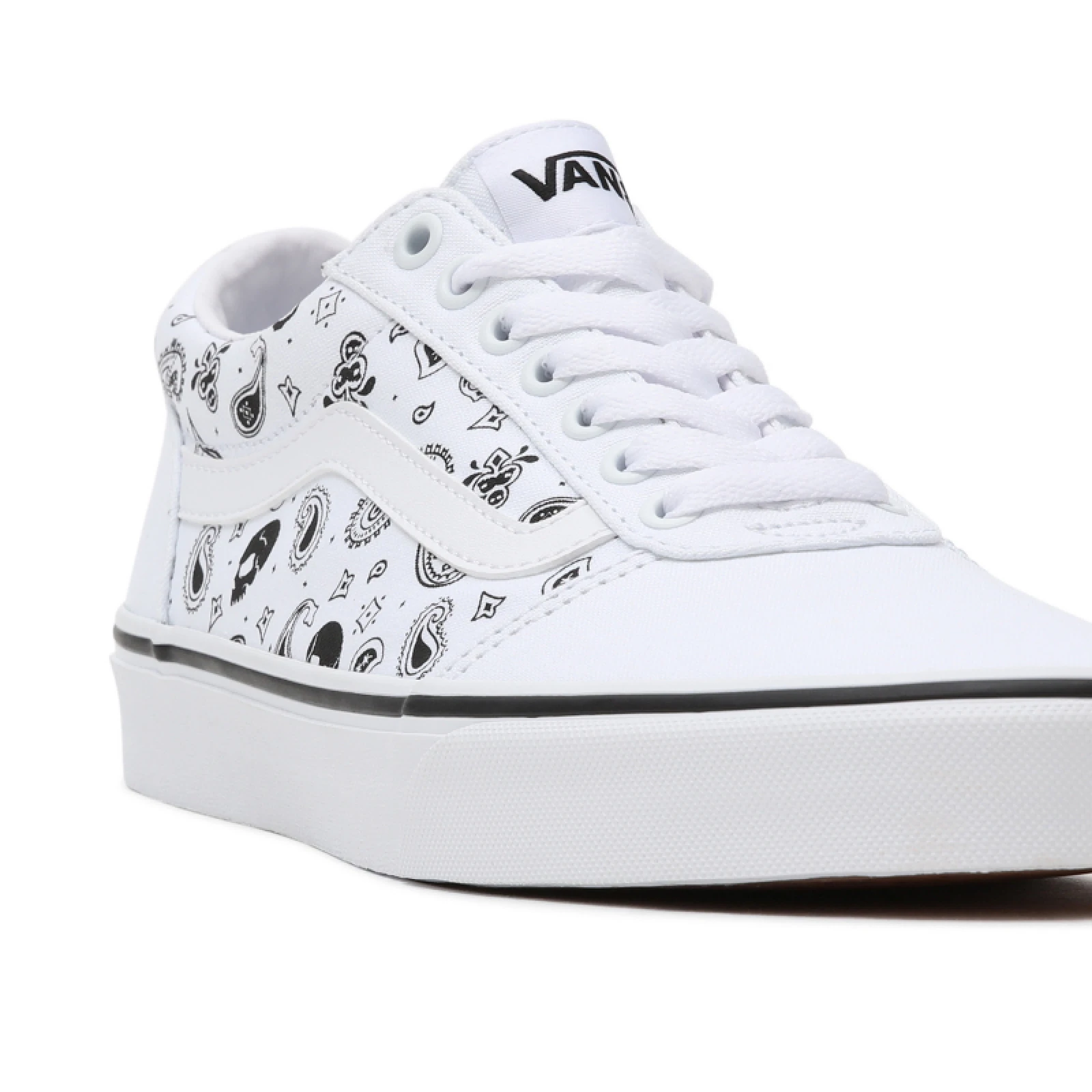 Pánská rekreační obuv VANS MN Ward (Skull Bandana) white white · záber 5