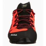 Dámská nízká turistická obuv SALEWA Wildfire 2 W fluo coral black · záber 3
