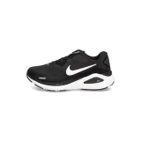 Nike Structure 26 · záber 5