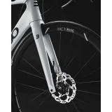 Silniční kolo BASSO Venta disc, stone gray, Shimano 105, Microtech MCT · záber 2