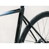 Silniční kolo BASSO Diamante disc, fade opal white, Shimano Ultegra Di2, Microtech RE38 · záber 4