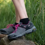 Dámská nízká turistická obuv TREZETA Raider WP W grey fuchsia · záber 3