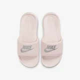 Nike Victori One W Slide Velikost: 40,5 EUR · záber 2