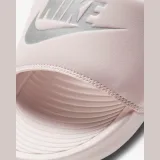 Nike Victori One W Slide Velikost: 40,5 EUR · záber 3
