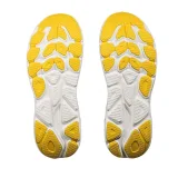 Hoka Clifton 10 m · záber 3