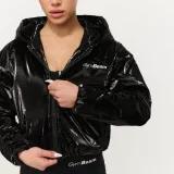 GymBeam Women‘s Prime Jacket Black - Velikost: XS | Barva: čierna | Pohlavie: Dámské | Hmotnost: 0,535 kg | Balení: 14 · záber 3
