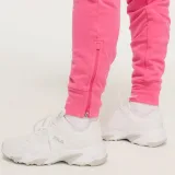 GymBeam Women‘s Limitless Joggers Dragonfruit - Velikost: S | Barva: ružová | Pohlavie: Dámské | Hmotnost: 0,5218 kg | Balení: 40 · záber 2