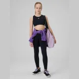 Dívčí sportovní crop top bezešvý - černý · záber 2