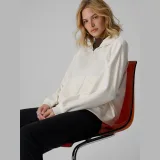 4F MIKINA L · záber 5