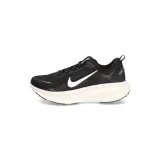 NIKE VOMERO 18 · záber 8