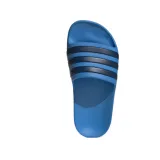 Chlapecké pantofle (plážová obuv) ADIDAS Adilette Aqua Jr ray blue dark blue ray blue - Barva: modrá · záber 5