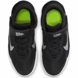 Nike Team Hustle D 10 FlyEase Velikost: 38,5 EUR · záber 4