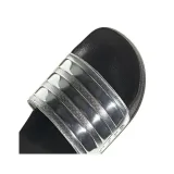 Dámské pantofle (plážová obuv) ADIDAS Adilette Shower W core black silver metallic silver metallic · záber 4