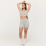 GymBeam Bezešvá sportovní podprsenka Lift Grey - Velikost: M | Barva: sivá | Hmotnost: 0,1 kg | Balení: 65 · záber 5
