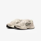 Nike v5 rnr w Velikost: 37,5 EUR · záber 2