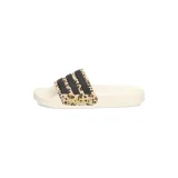 ADILETTE SHOWER · záber 11