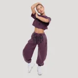 GymBeam Dámské cropped tričko Abyss Raisin - Velikost: XS | Barva: fialová | Pohlavie: Dámské | Hmotnost: 0,1301 kg | Balení: 125 · záber 5