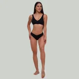GymBeam Bezešvá podprsenka Black - Velikost: XS | Barva: čierna | Hmotnost: 0,058 kg | Balení: 58 · záber 4
