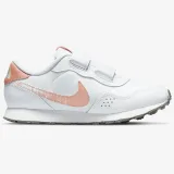 Nike MD Valiant SE Velikost: 33,5 EUR · záber 3
