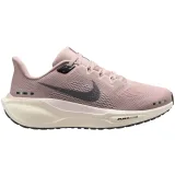 Nike Pegasus 41 Prm W Velikost: 40,5 EUR · záber 1