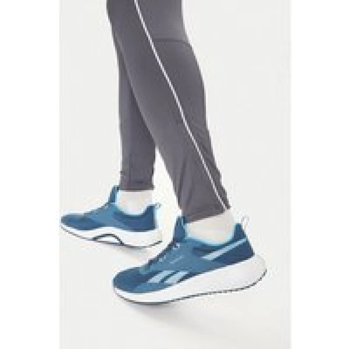 Tenisice za trčanje Reebok CEO-LITE PLUS 4 100227346 Plava - Veličina: 43 | Boja: modrá | Dobna skupina: Odrasli | Spol: Muško · záber 1