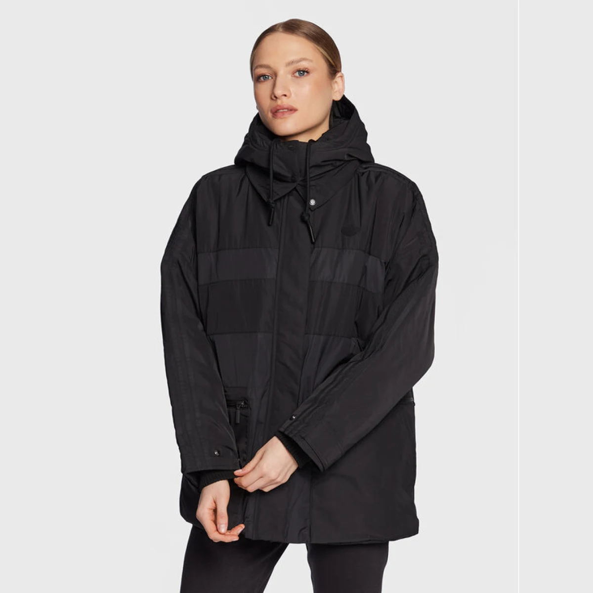 adidas Prijelazna jakna HM2615 Crna Loose Fit · záber 2