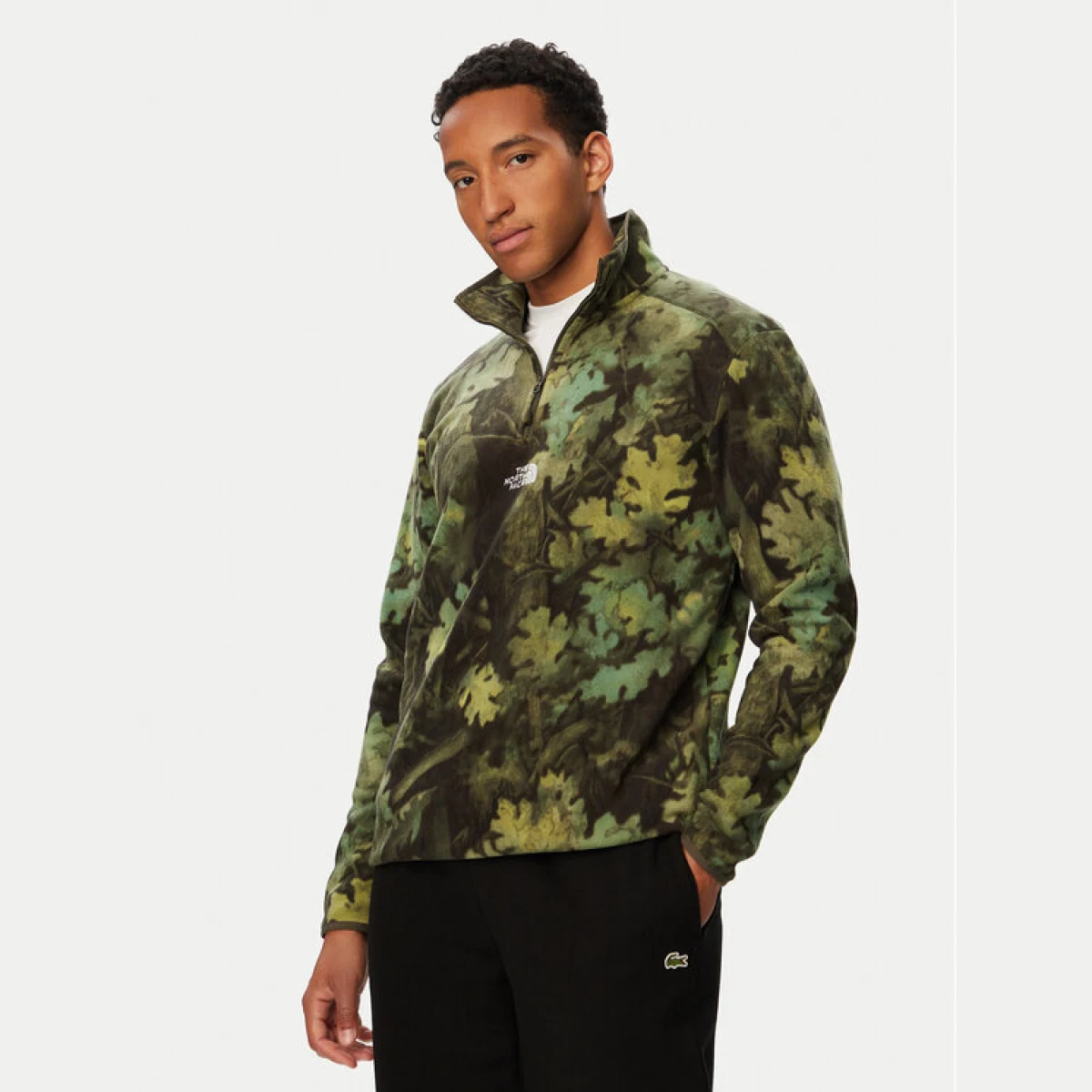 The North Face Flis Novelty NF0A8JK8 Tamno zelena Regular Fit - Veličina: S | Boja: zelená | Dobna skupina: Odrasli | Spol: Muško · záber 2